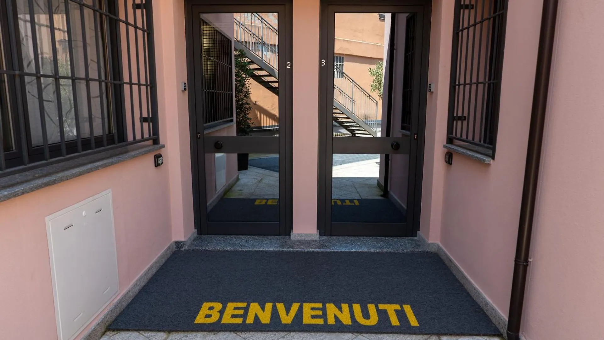 Appartamento La Casa Sul Naviglio Di Debora Milano