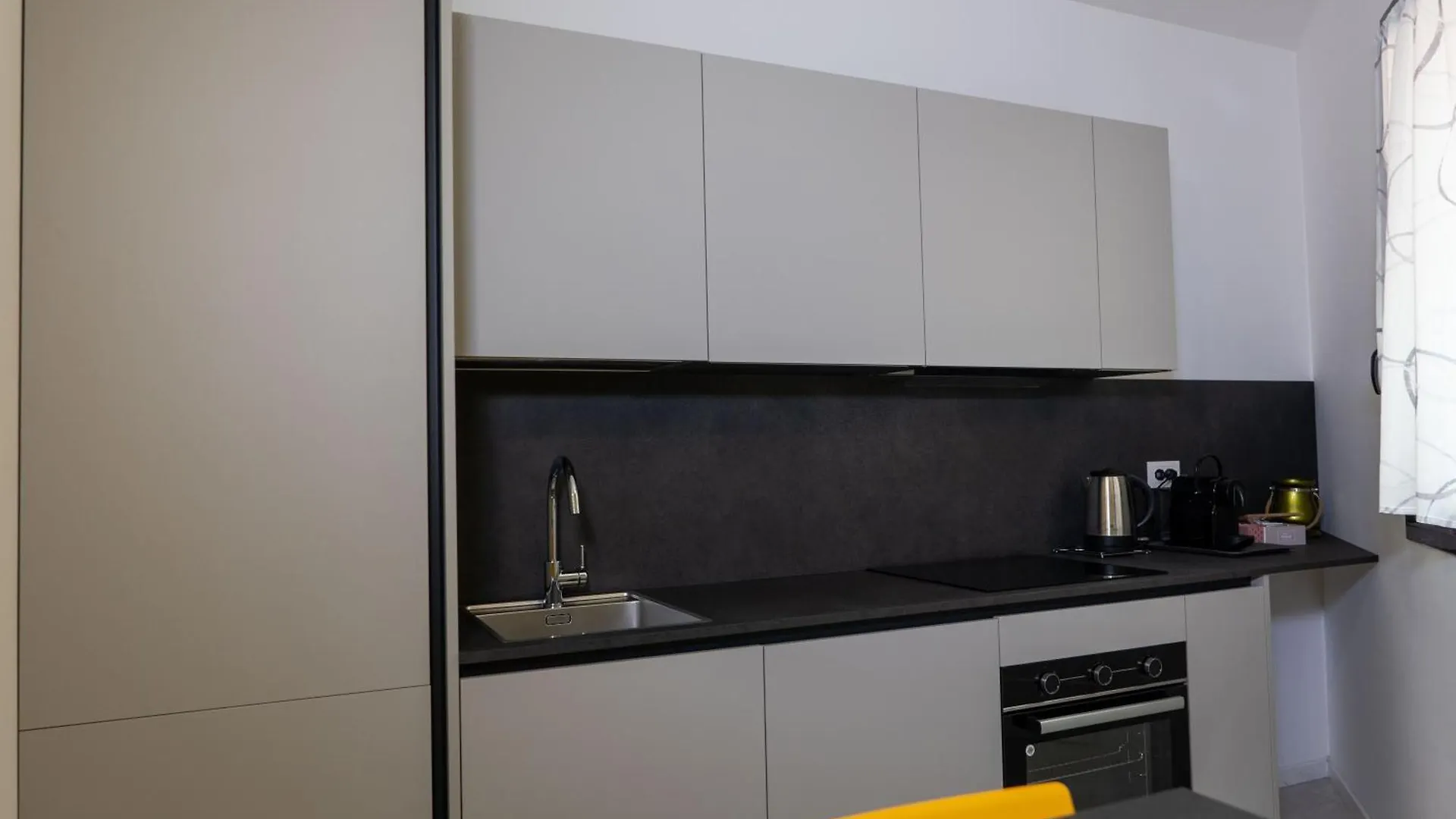 La Casa Sul Naviglio Di Debora Apartment Milan